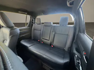 Toyota Hilux Double Cab.-Pick-up 2.8 D-4D MHEV 204 Invincible