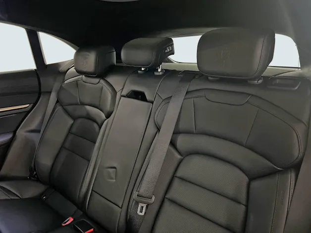 Porsche Taycan GTS Sport Turismo