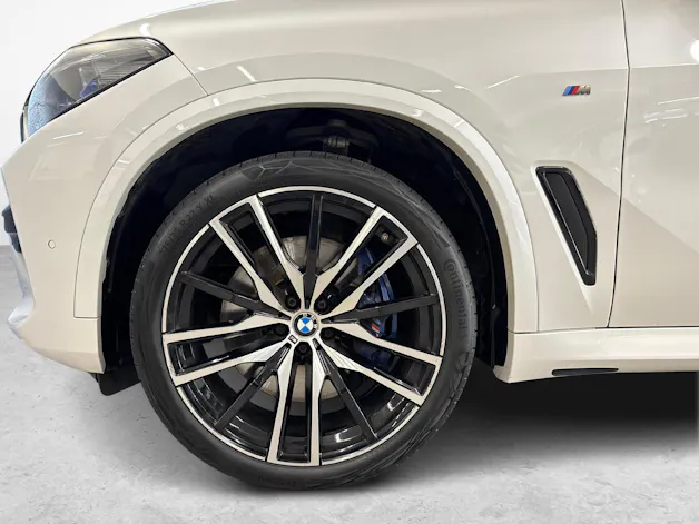BMW X5 M50i xDrive