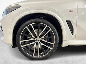 https://vehicle.imgix.net/4204630/3c87e149-e0ee-43a8-b665-6a7038193363.jpg