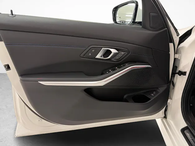 BMW 330d xDrive SAG