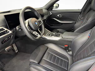 BMW 330d xDrive SAG