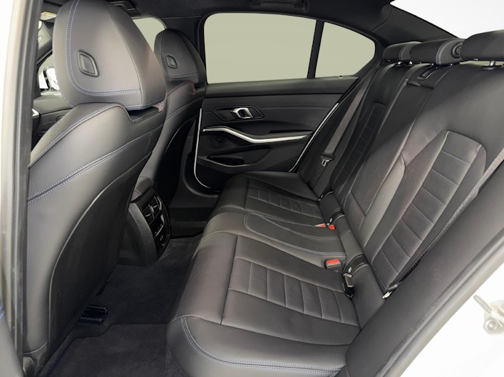 immagine del veicolo BMW 3 SERIES