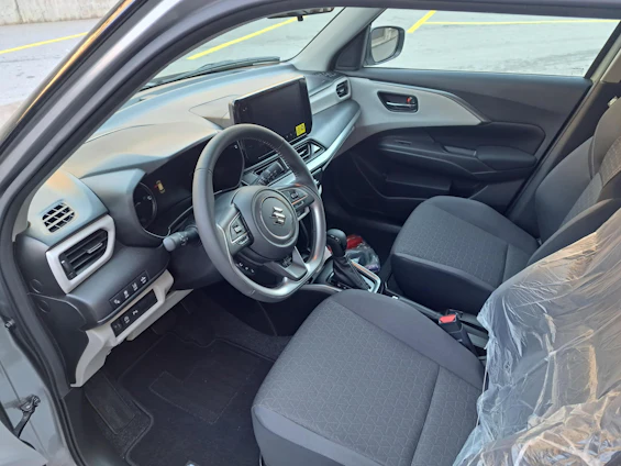 immagine del veicolo 5 immagine del veicolo 5