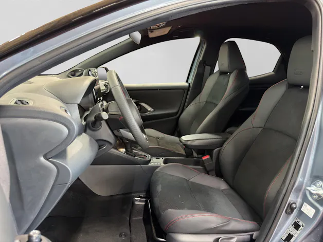 Toyota Yaris 1.5 VVT-i HSD GR Sport