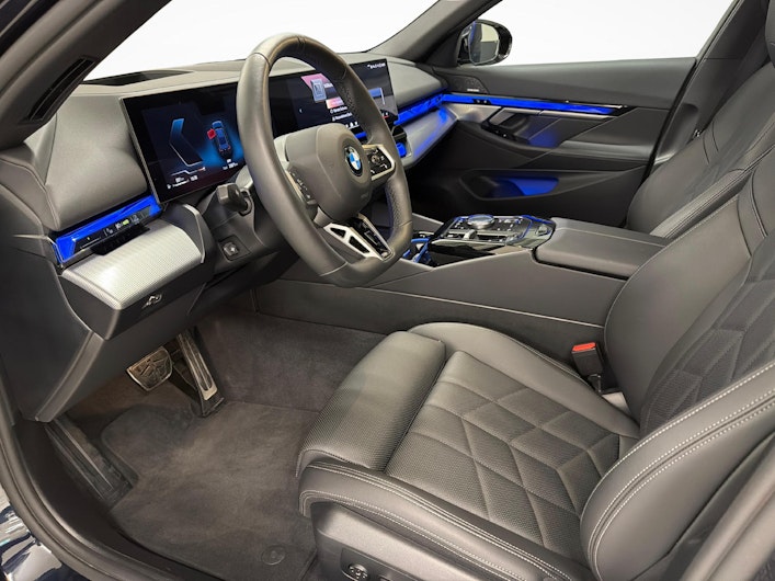 immagine del veicolo BMW 5 SERIES