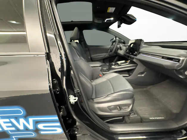 Subaru Solterra eV Luxury AWD
