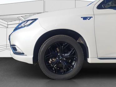 MITSUBISHI OUTLANDER 6