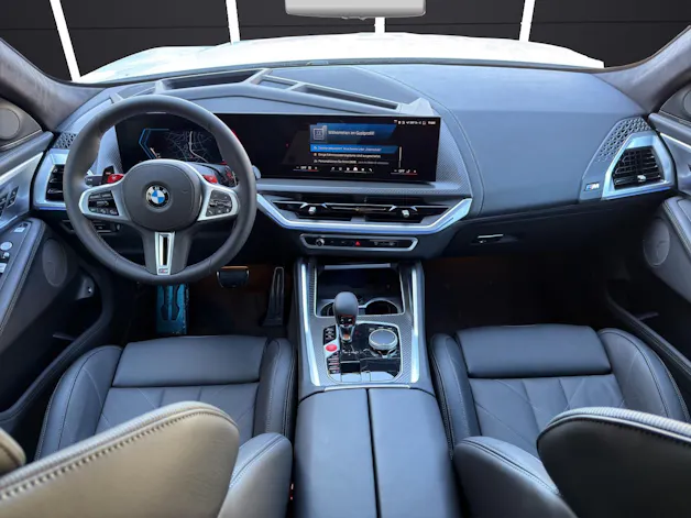 BMW XM 50e Plug-in Hybrid