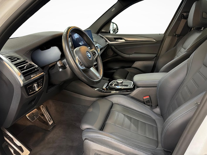 immagine del veicolo BMW iX3