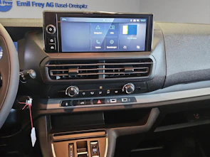 Fahrzeugbild PEUGEOT e-Expert Kaw. Standard 75 kWh