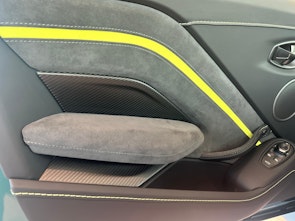 immagine del veicolo ASTON MARTIN V8 Vantage Coupé 4.0 V8 Bi-Turbo F1