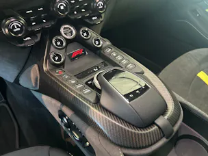 Aston Martin V8 Vantage Coupé 4.0 V8 Bi-Turbo F1