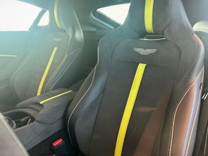 immagine del veicolo ASTON MARTIN V8 Vantage Coupé 4.0 V8 Bi-Turbo F1