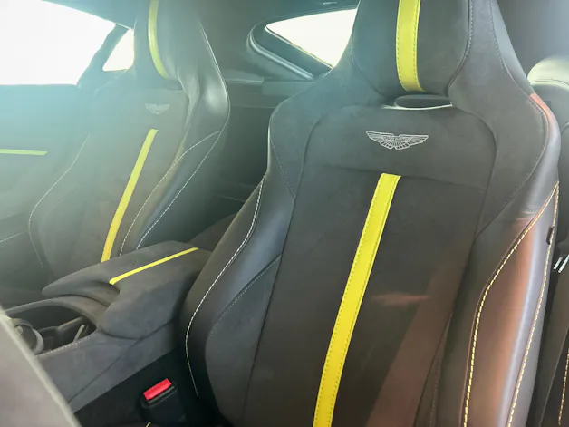 Aston Martin V8 Vantage Coupé 4.0 V8 Bi-Turbo F1