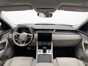 Fahrzeugbild JAGUAR F-Pace 2.0 I4 250 SE AWD