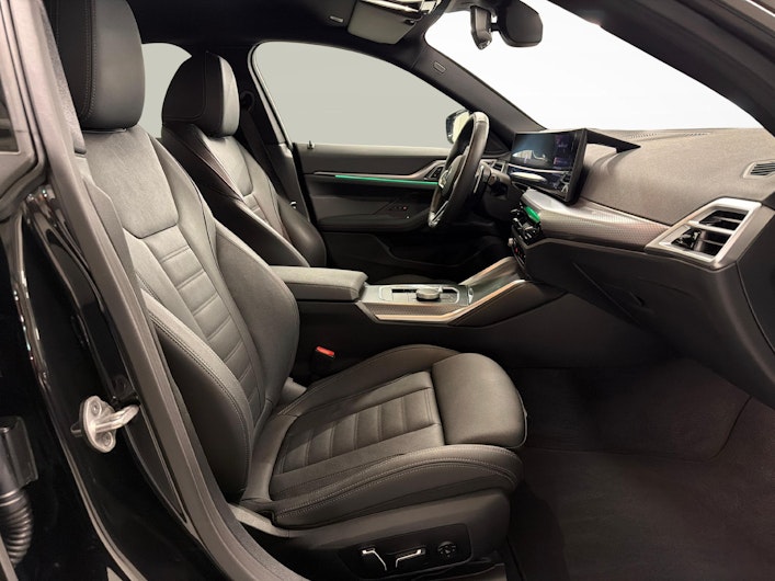 Fahrzeugbild BMW 4 SERIES