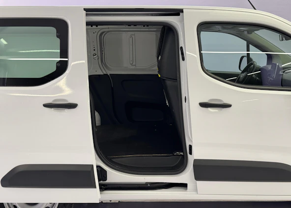 image du véhicule 14 image du véhicule 14