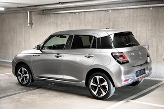 https://vehicle.imgix.net/4205163/92a8bf2f-5151-4adf-8822-cb6cf79e2744.jpg