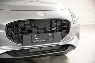 Suzuki Swift 1.2 Sakura Top Hybrid 4x4