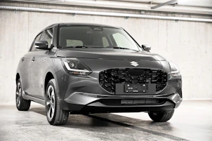 Fahrzeugbild SUZUKI Swift 1.2 Sakura Top Hybrid 4x4