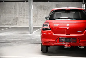 Suzuki Swift 1.2 Sakura Top Hybrid