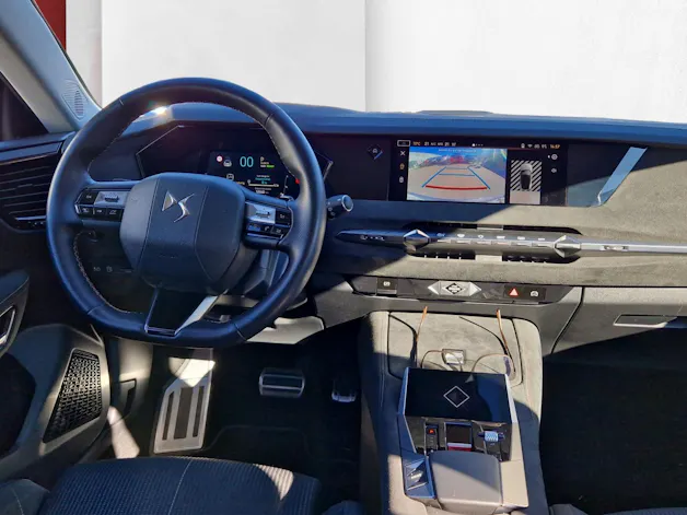 DS Automobiles 4 1.6 E-Tense Performance Line+