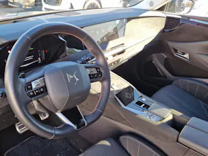 DS Automobiles 4 1.6 E-Tense Performance Line+