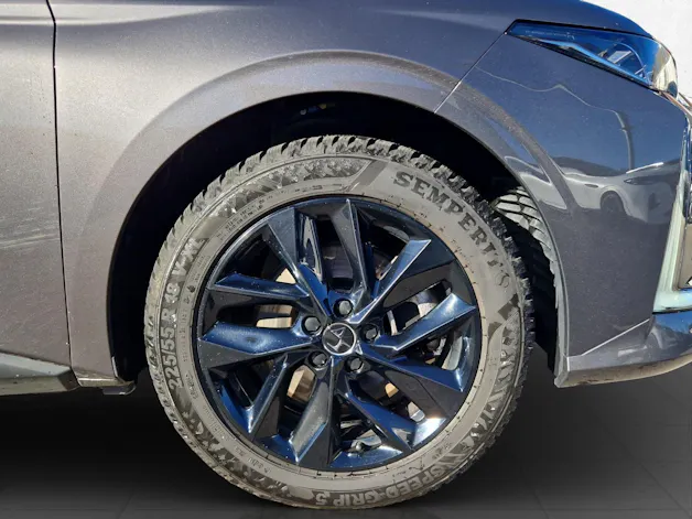DS Automobiles 4 1.6 E-Tense Performance Line+