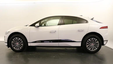 https://vehicle.imgix.net/4205251/64cb07dc-ec2b-4586-92e0-5781ca67ace4.JPG