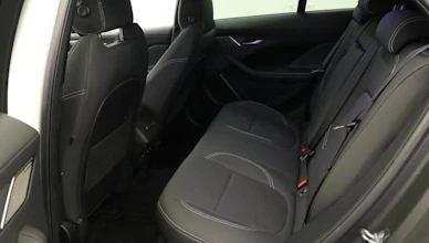 https://vehicle.imgix.net/4205251/f8a77154-099a-465e-bdd6-c2c02d1074f2.JPG