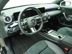 Mercedes-Benz A-Klasse A 200 AMG Line