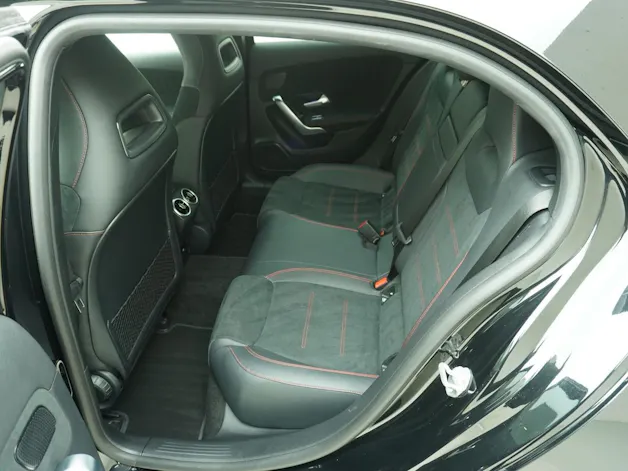Mercedes-Benz A-Klasse A 200 AMG Line