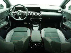 Mercedes-Benz A-Klasse A 200 AMG Line
