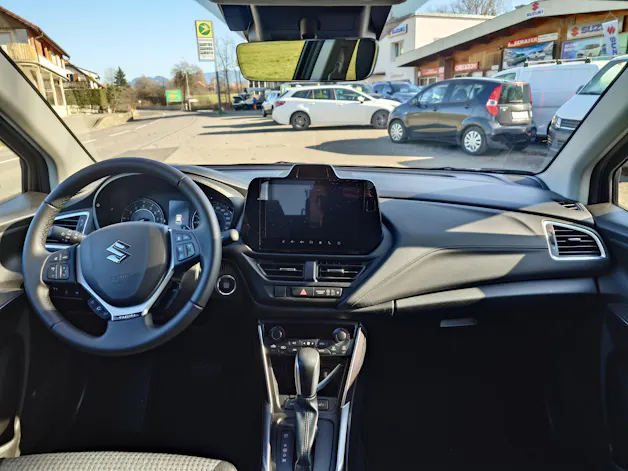 Suzuki S-Cross 1.4 T Sakura Hybrid 4x4