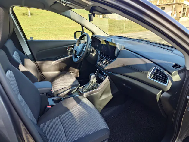 Suzuki S-Cross 1.4 T Sakura Hybrid 4x4