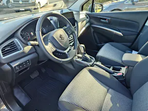 Suzuki S-Cross 1.4 T Sakura Hybrid 4x4
