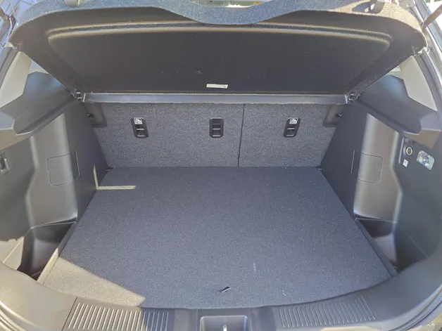 Suzuki S-Cross 1.4 T Sakura Hybrid 4x4