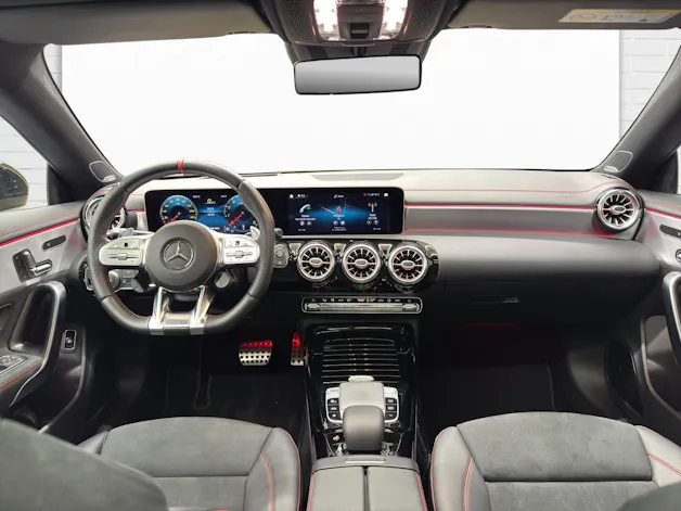 Mercedes-Benz AMG CLA 35 4matic