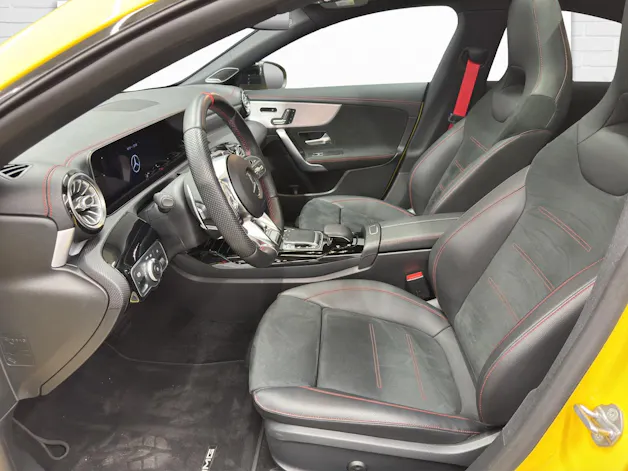 Mercedes-Benz AMG CLA 35 4matic