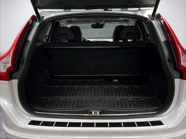 Volvo XC60 2.4 D5 Summum AWD S/S