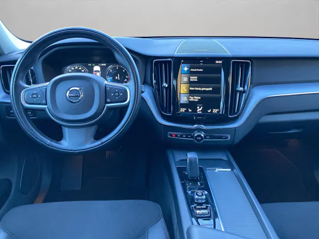 Volvo XC60 2.0 B4 MH Momentum AWD