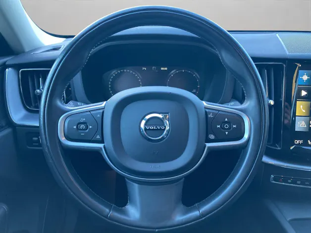 Volvo XC60 2.0 B4 MH Momentum AWD