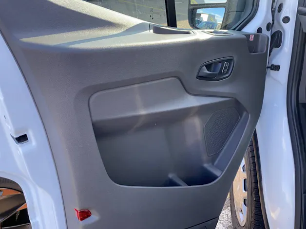 Ford E-Transit Van 350 L2H2 67kWh T