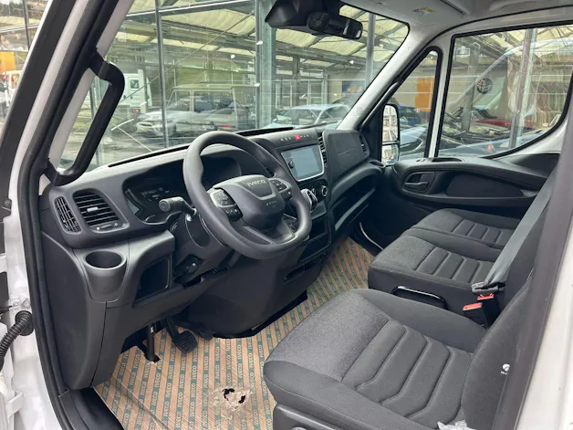 Iveco 35 S 16 H3.0 A8 D 3450