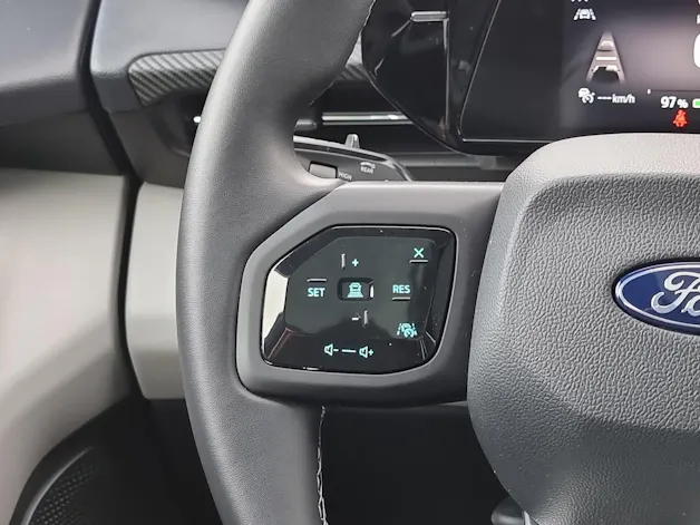 Ford Explorer Extended Range Premium AWD