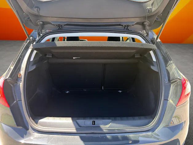 Peugeot 308 1.2 Pure Tech Style "PLAQUE FRANCAISE"