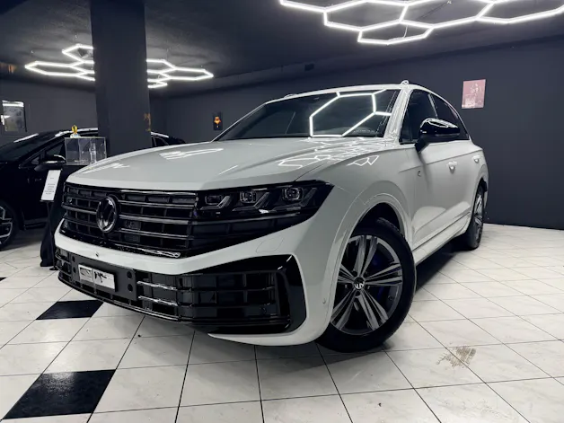 VW Touareg 3.0TSIeHyb R