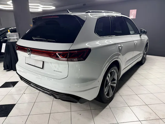 VW Touareg 3.0TSIeHyb R