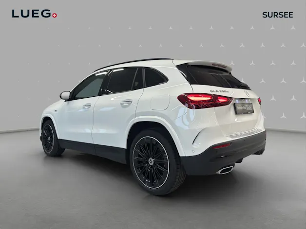 Mercedes-Benz GLA 250 e EQ Star 8G-DCT